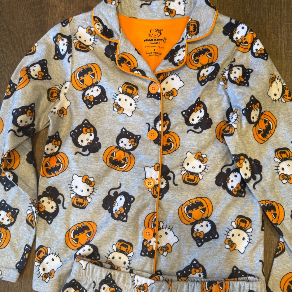 Brand New Hello Kitty Halloween Pajama – Kids Size 6
